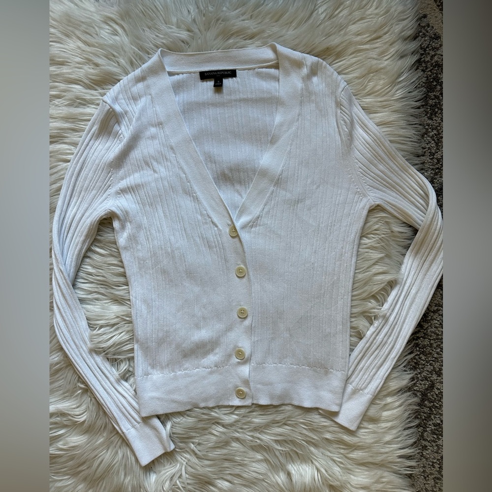 Banana Republic ribbed cardigan - Picture 2 of 6